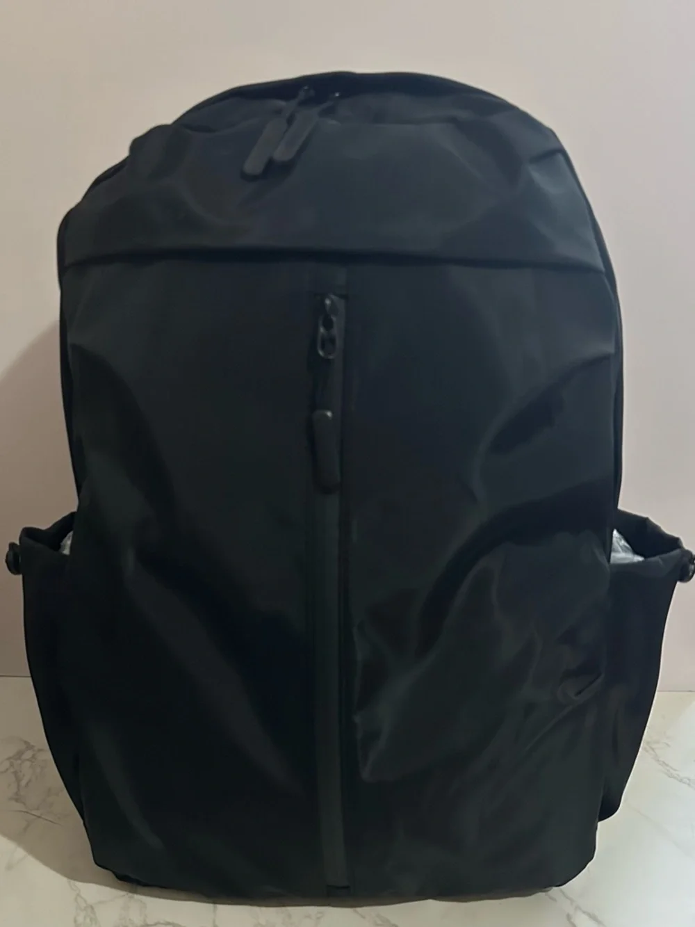 Black Men's Water-Resistant Tech Backpack Sleek Everyday Carry with USB port